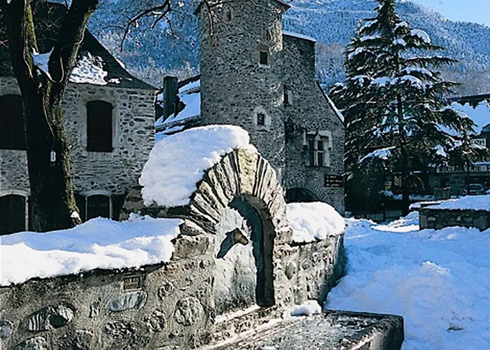 4 Personnes, Terrasse, Proche Pistes - Aure - Fr-1-296-290